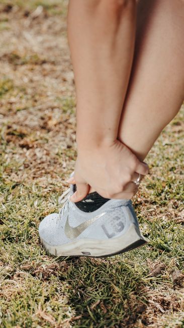 Comparación tendón de Aquiles, fascitis plantar y espolón calcáneo: causas, prevalencia y tratamiento